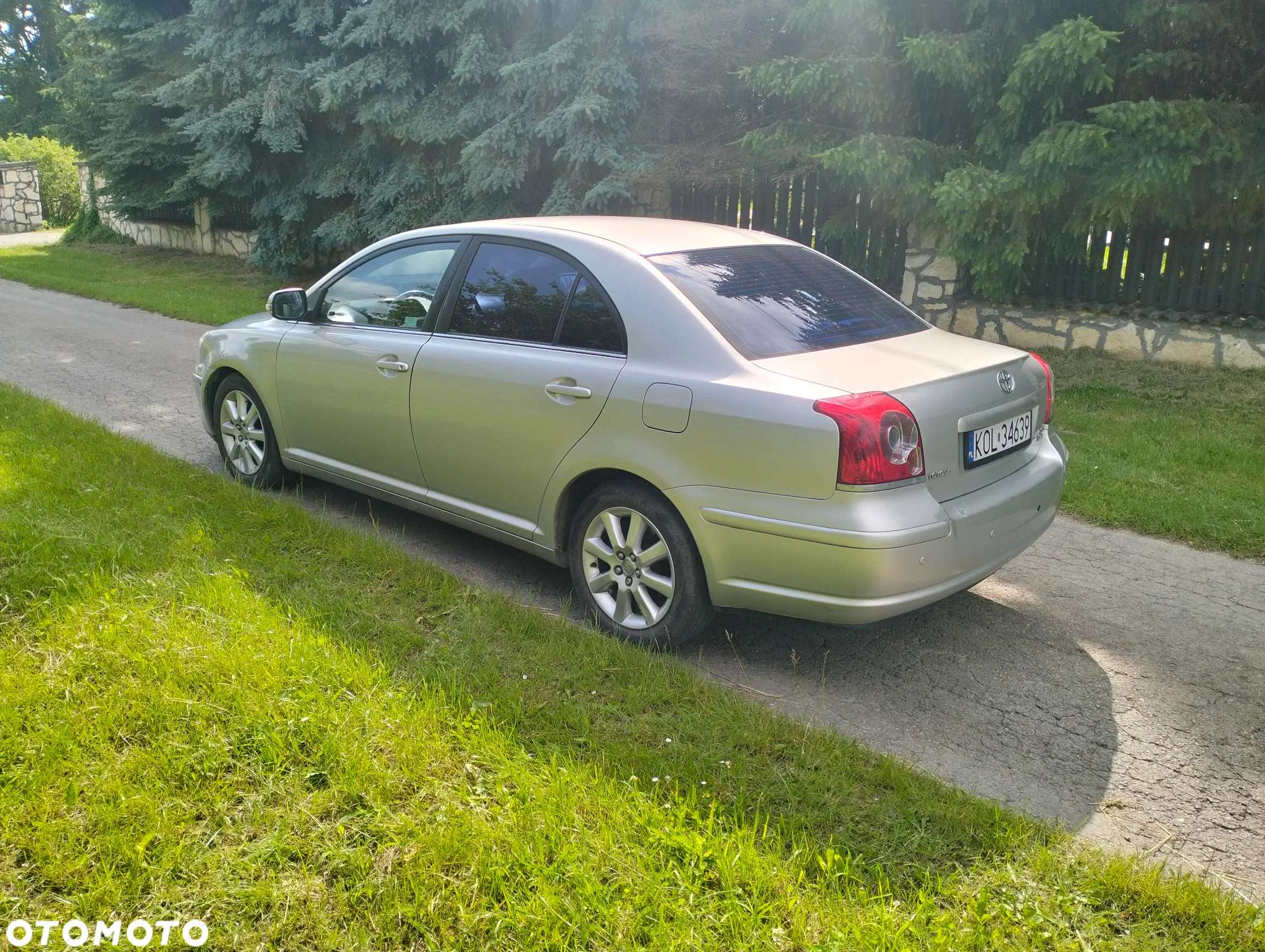 Toyota Avensis - 5