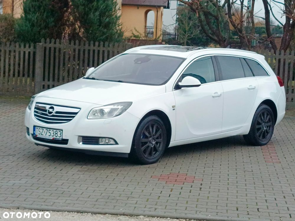 Opel Insignia 2.0 T SportsTourer 4x4 ecoFLEX Start/Stop Design Edition - 32