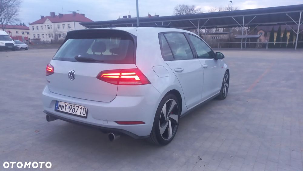 Volkswagen Golf 2.0 TSI BMT GTI Performance - 3
