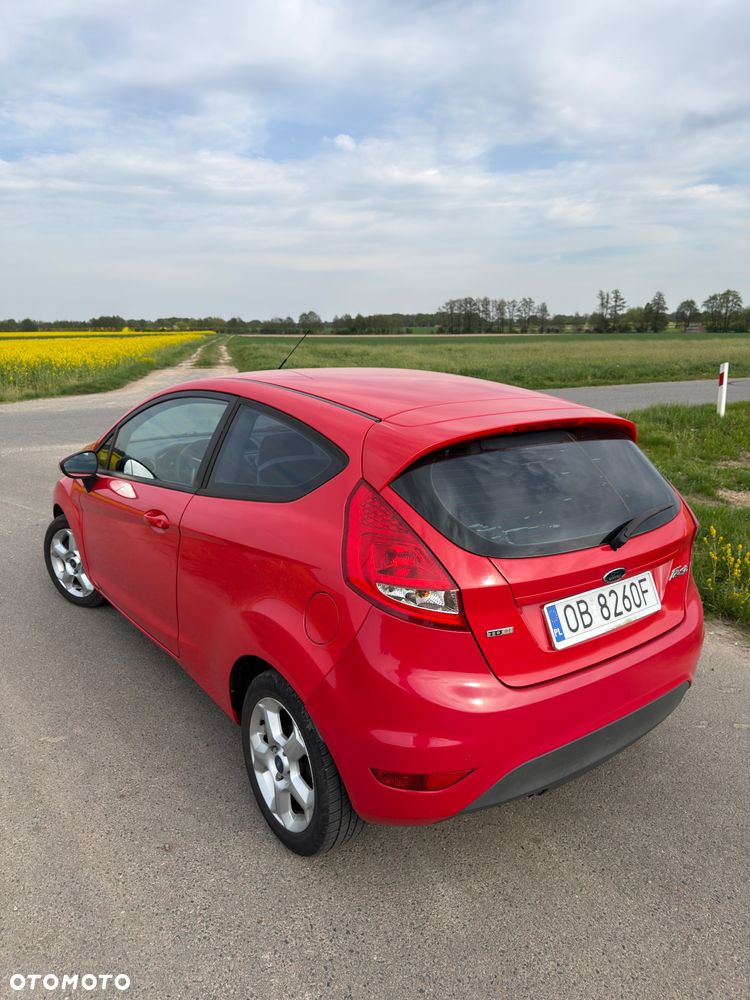 Ford Fiesta 1.6 TDCi Trend - 11