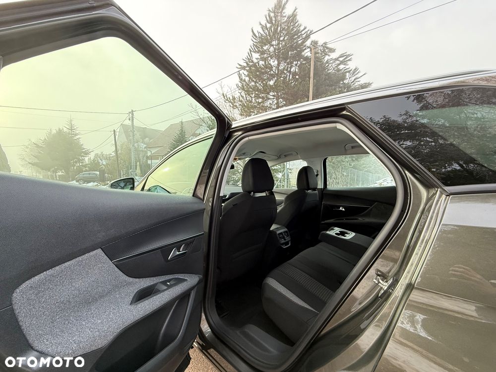 Peugeot 3008 1.2 PureTech Active S&S - 21