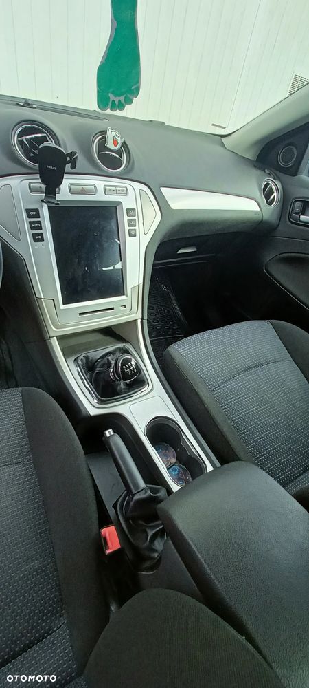 Ford Mondeo 2.0 TDCi Titanium - 17