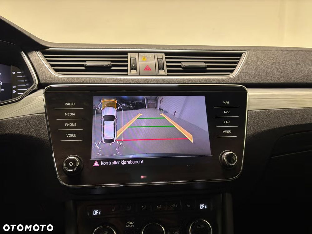 Skoda Superb 1.4 TSI Plug-In Hybrid L&K DSG - 17
