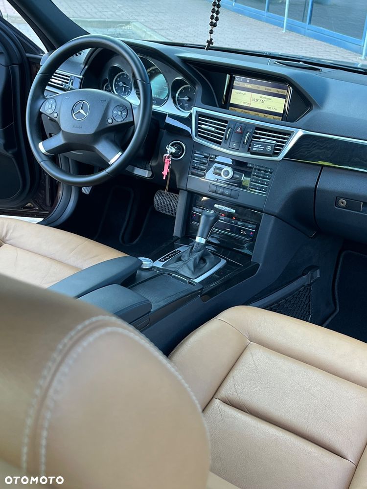 Mercedes-Benz Klasa E 220 CDI Automatik Avantgarde - 13