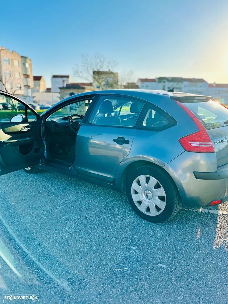 Citroën C4 1.4 16V SX - 4