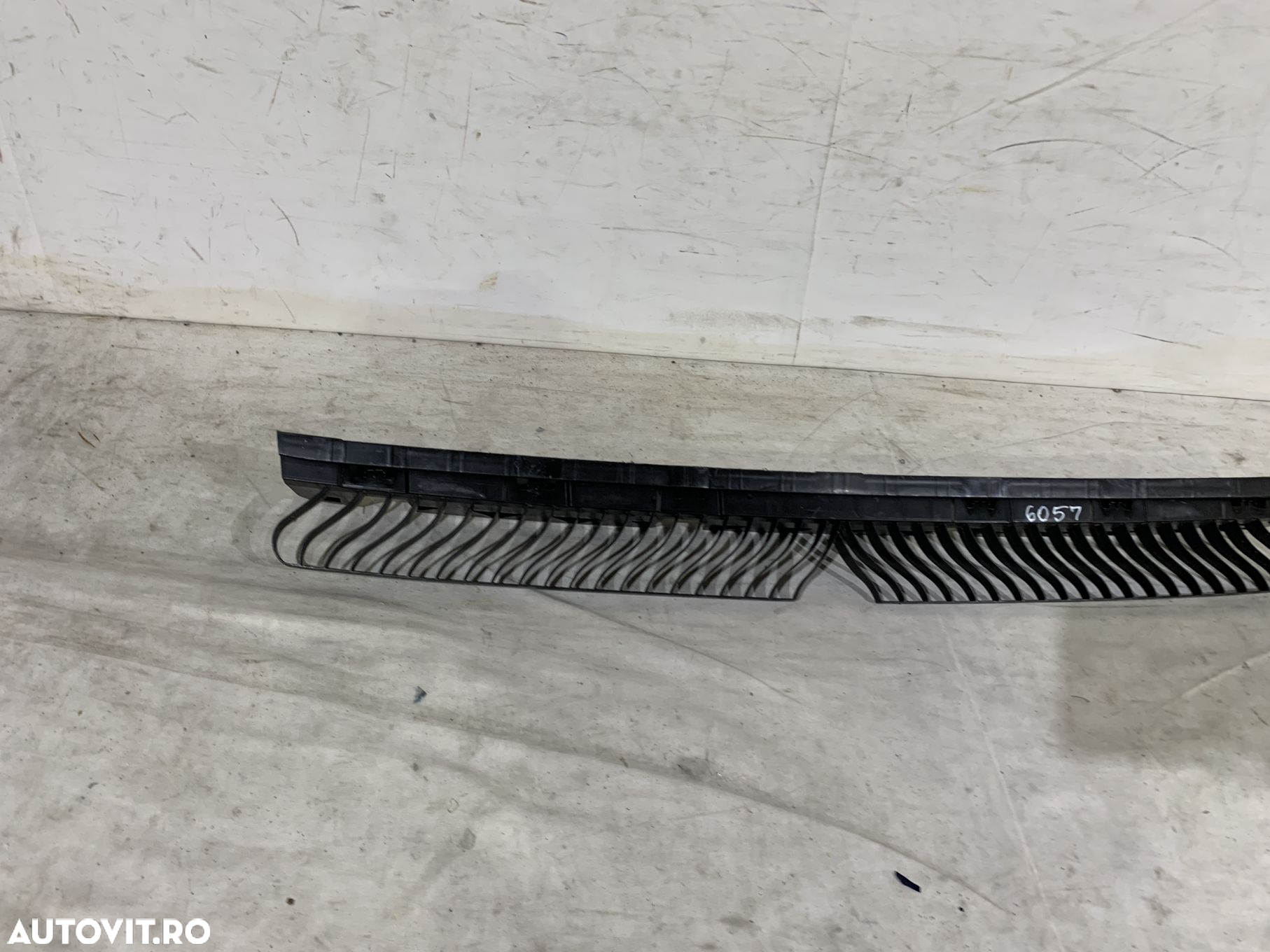 Suport central Bara spate, VW Golf 8, Hatchback, 2020, 2021, 2022, 2023, 2024, cod origine OE 5H6807863. - 4