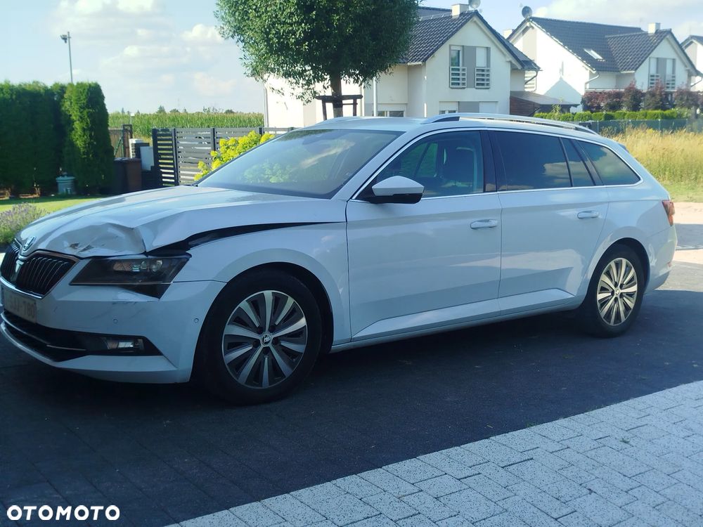 Skoda Superb 1.6 TDI GreenLine - 14