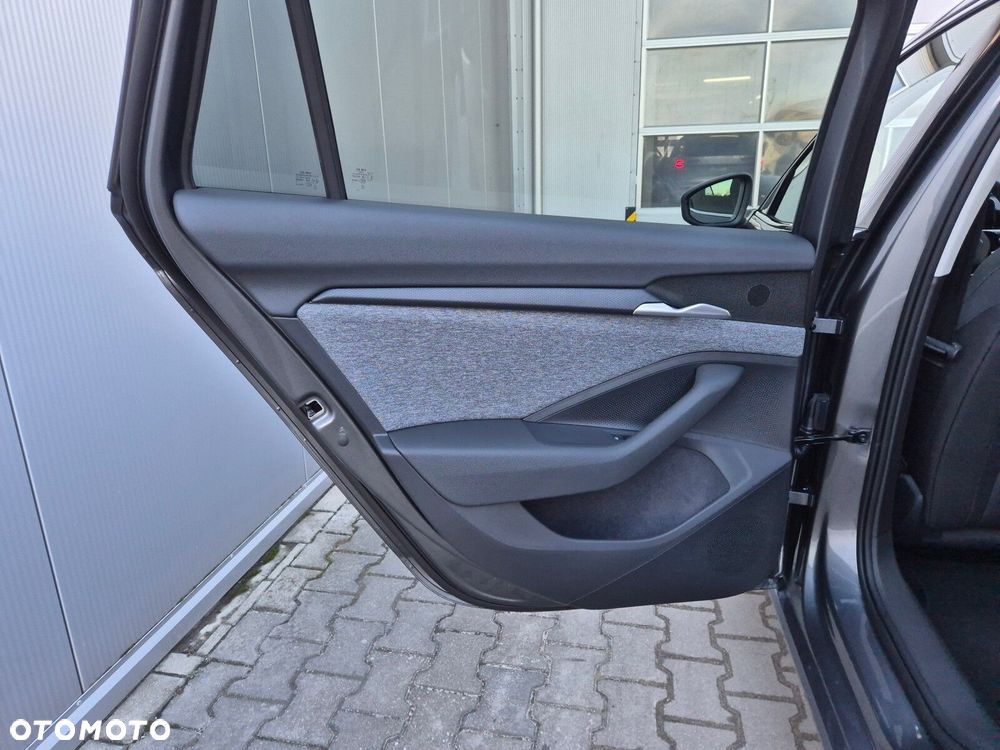 Skoda Superb 2.0 TDI SCR 4x4 Edition 130 DSG - 19