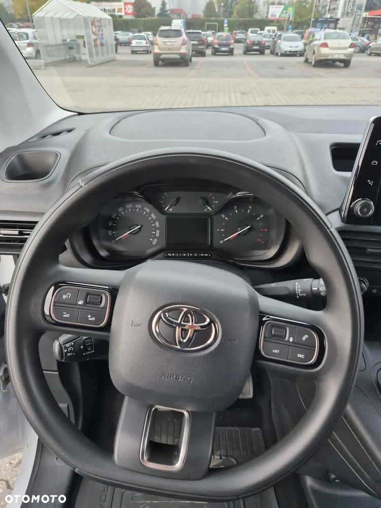 Toyota Proace City - 16