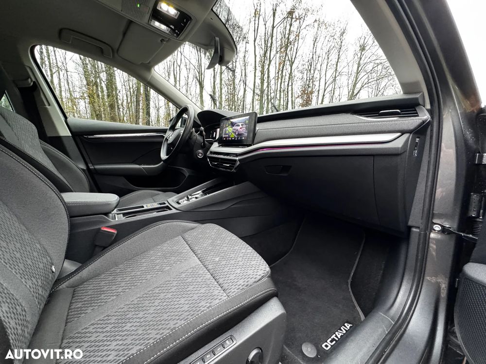 Skoda Octavia 2.0 TDI DSG Premium Edition - 23