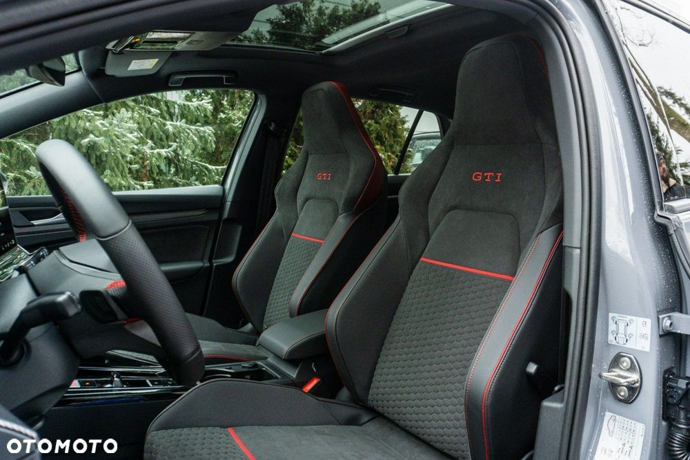 Volkswagen Golf - 18