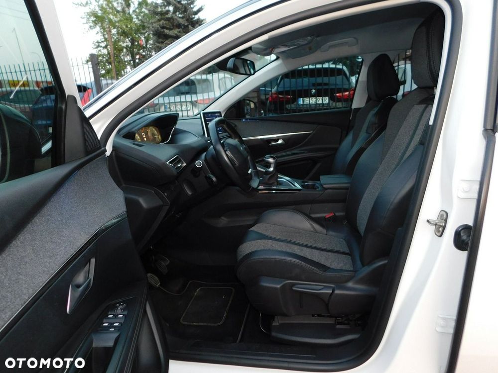 Peugeot 3008 1.2 PureTech Allure Pack S&S - 10