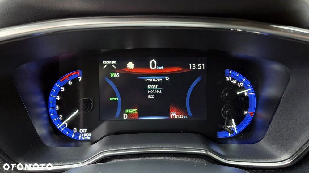 Toyota Corolla 1.8 Hybrid Comfort - 29