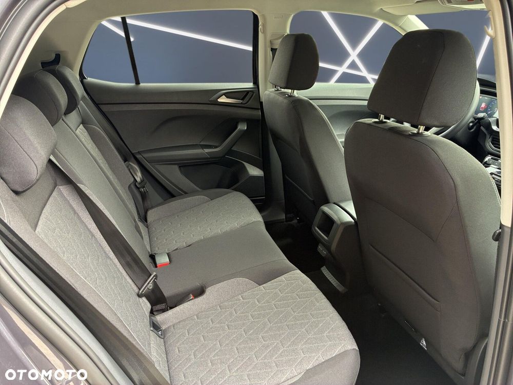 Volkswagen T-Cross - 27