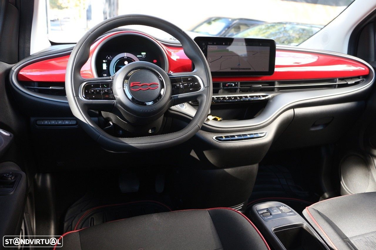 Fiat 500e C - 12