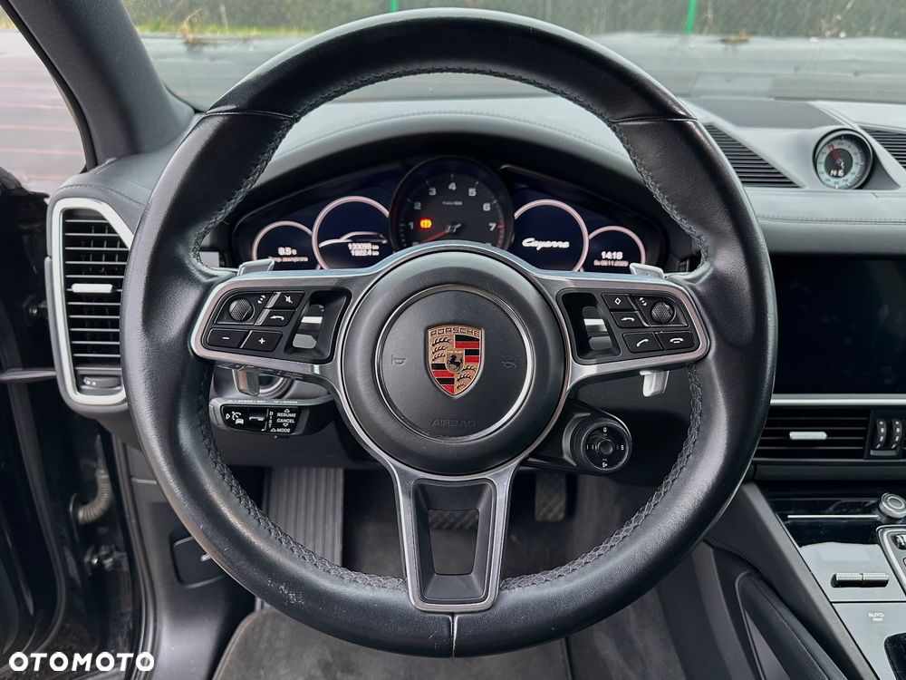 Porsche Cayenne - 20