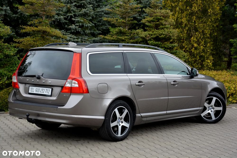 Volvo V70 2.0D Momentum - 18