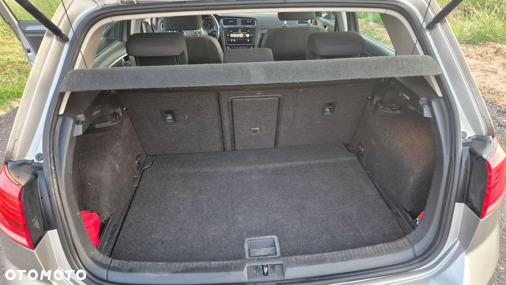 Volkswagen Golf 1.6 TDI BMT Comfortline - 10