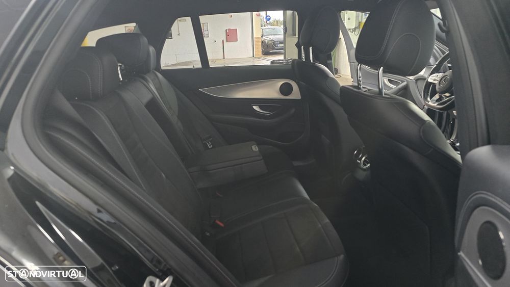 Mercedes-Benz E 300 de AMG Line - 22