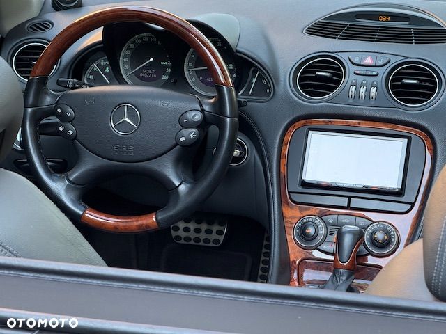 Mercedes-Benz SL 500 - 24
