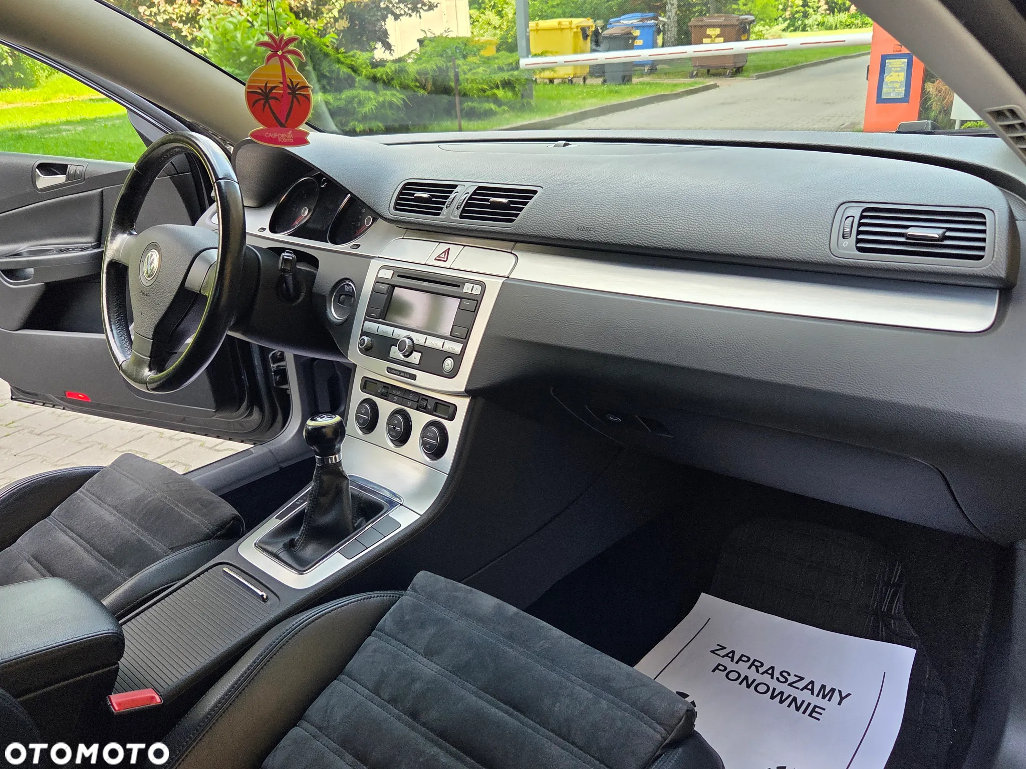 Volkswagen Passat 2.0 TDI Highline - 26