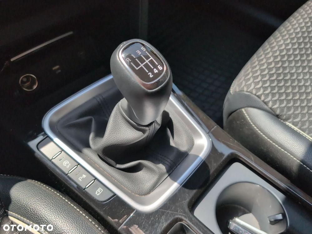 Kia Ceed 1.5 T-GDI Tribute - 17