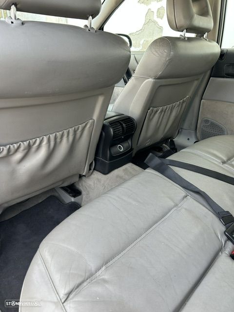 Opel Omega Caravan 2.5i V6 CD - 19
