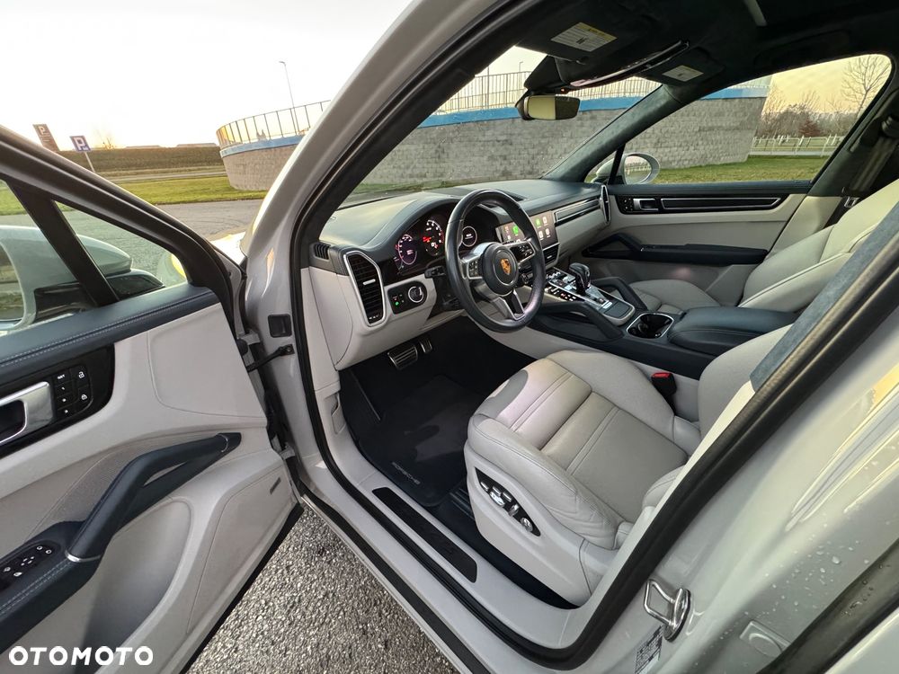 Porsche Cayenne GTS Tiptronic S - 25