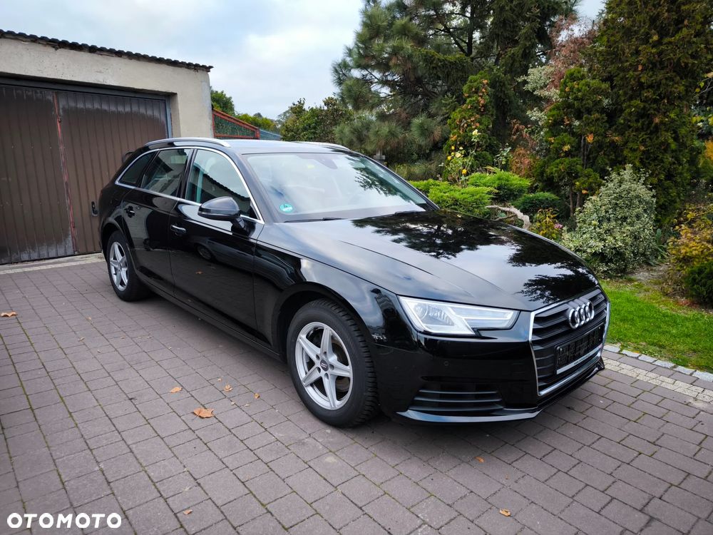 Audi A4 Avant - 10
