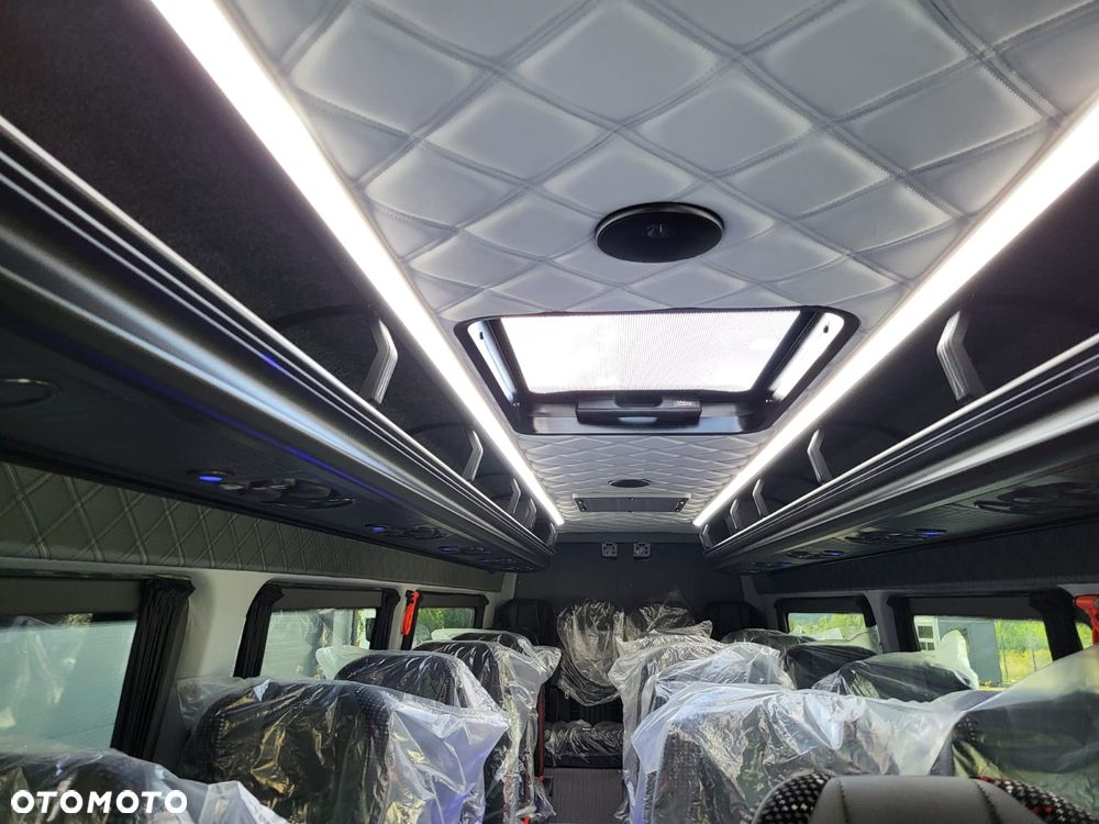 Mercedes-Benz Sprinter 519 CDI 24 miejsca + 4 stojące NOWY - 20