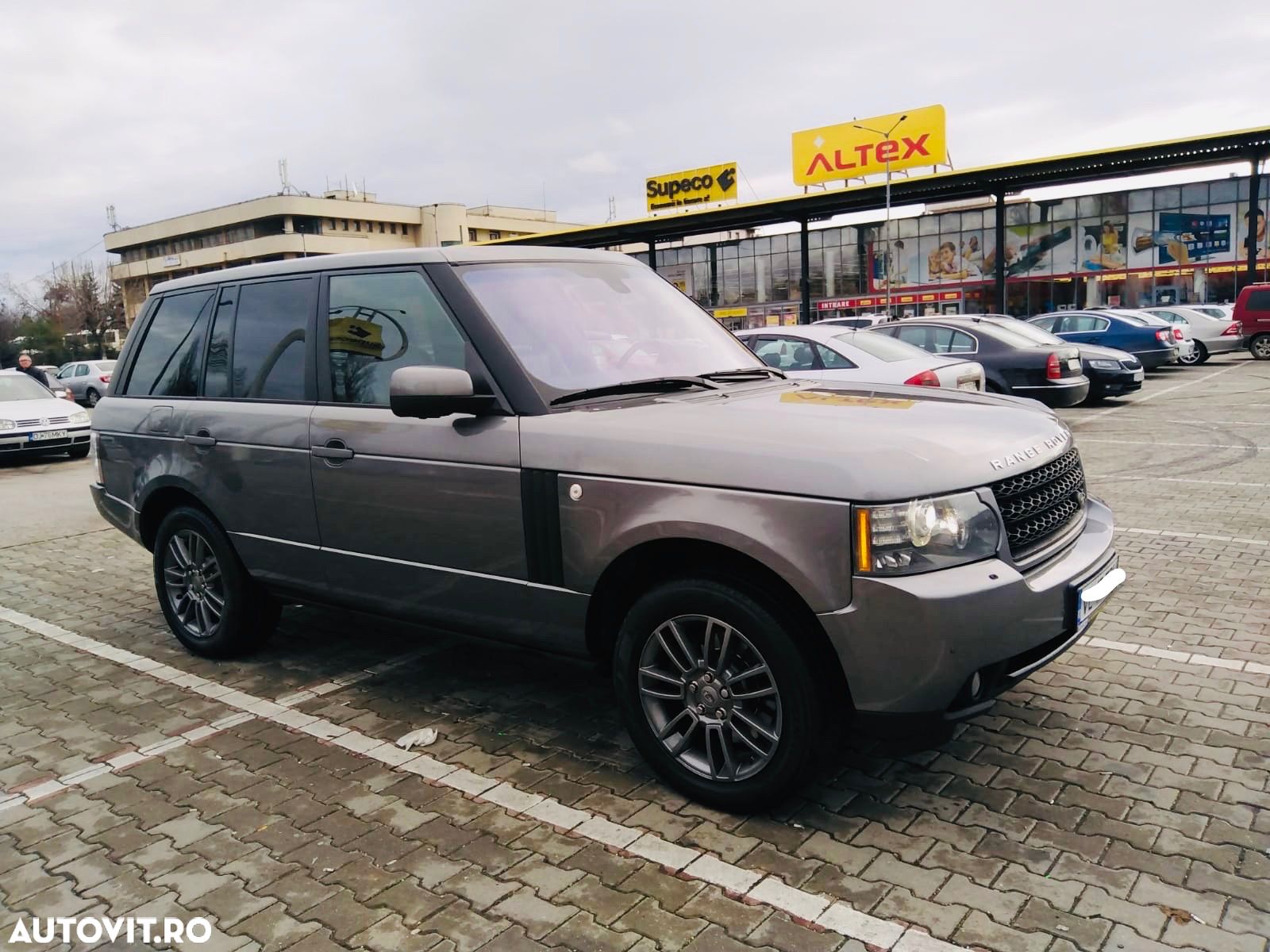 Land Rover Range Rover 3.6 TDV8 Vogue Aut - 1