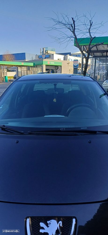 Peugeot 207 1.4 HDi Urban - 11