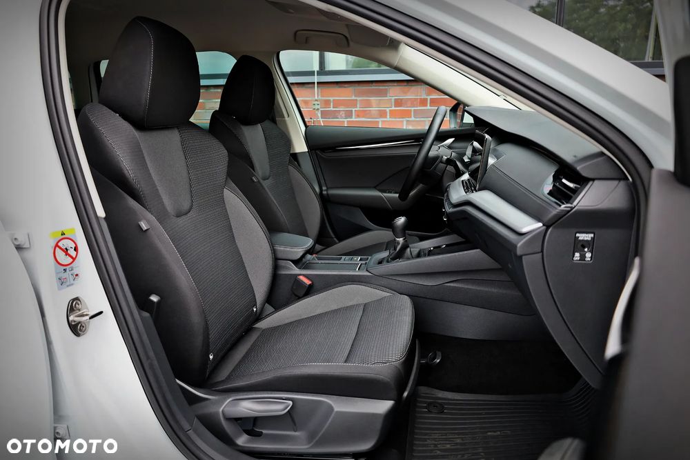 Skoda Octavia 1.5 TSI Selection - 25