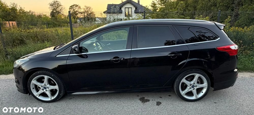 Ford Focus 1.6 EcoBoost Titanium - 26