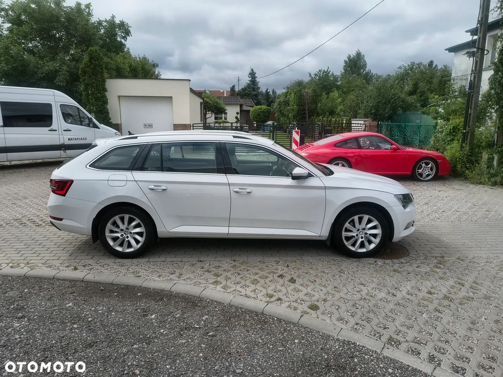 Skoda Superb 2.0 TDI Ambition DSG7 - 5