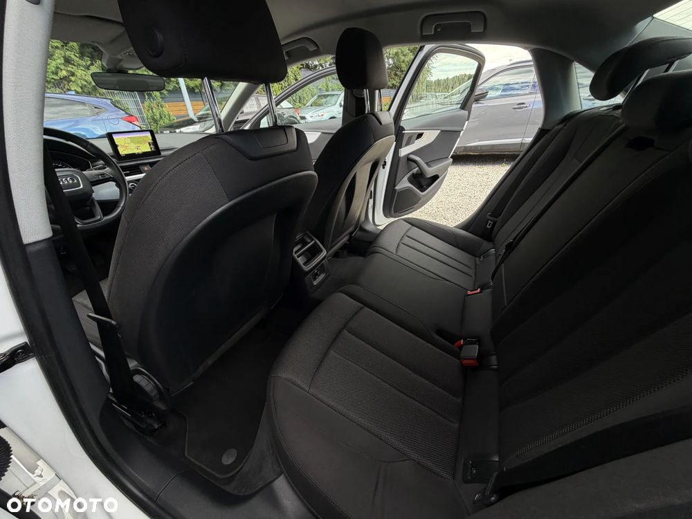Audi A4 Limousine 2.0 TFSI ultra Sport - 20