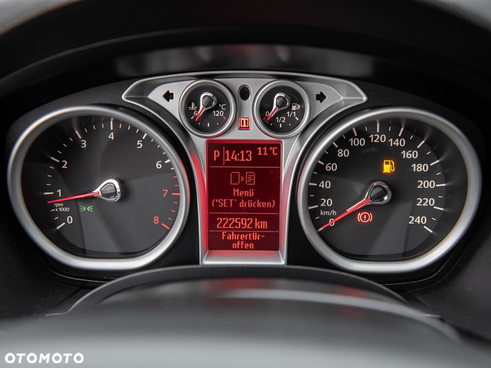 Ford Kuga 2.5 4x4 Titanium - 19