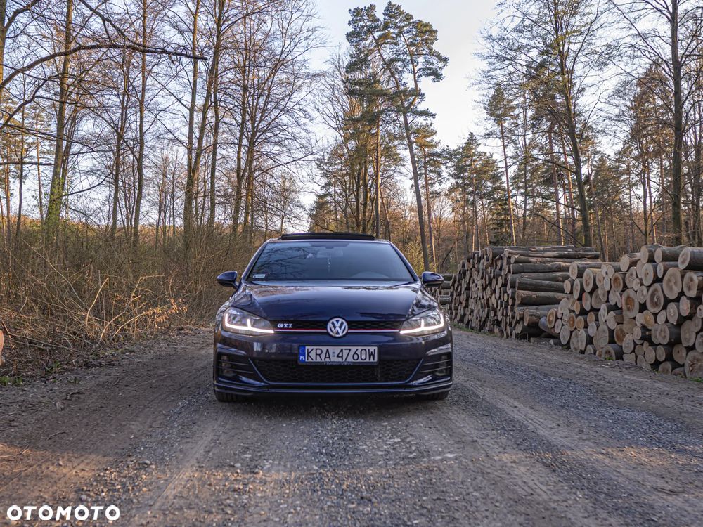 Volkswagen Golf GTI Performance BlueMotion Technology DSG - 3