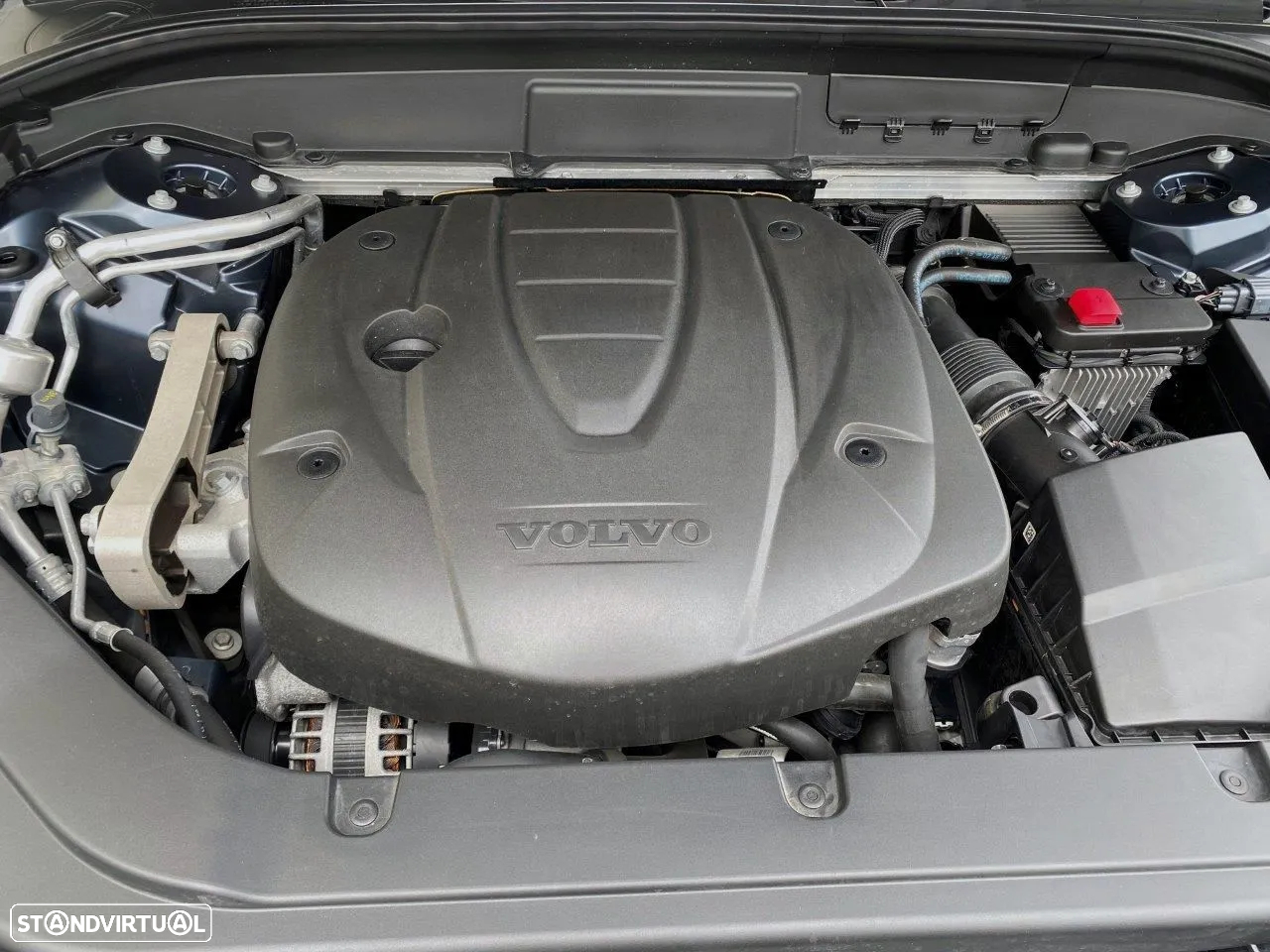 Volvo XC 60 2.0 D4 Momentum Plus - 36