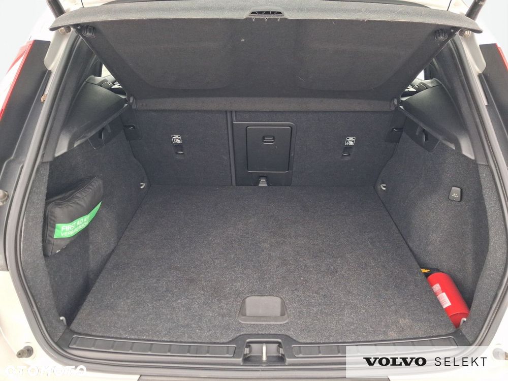 Volvo XC 40 - 31