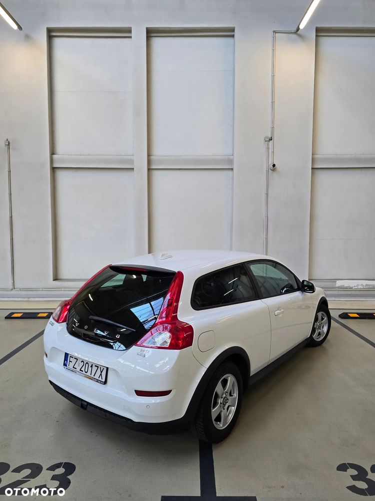 Volvo C30 1.6D DRIVe Momentum - 9