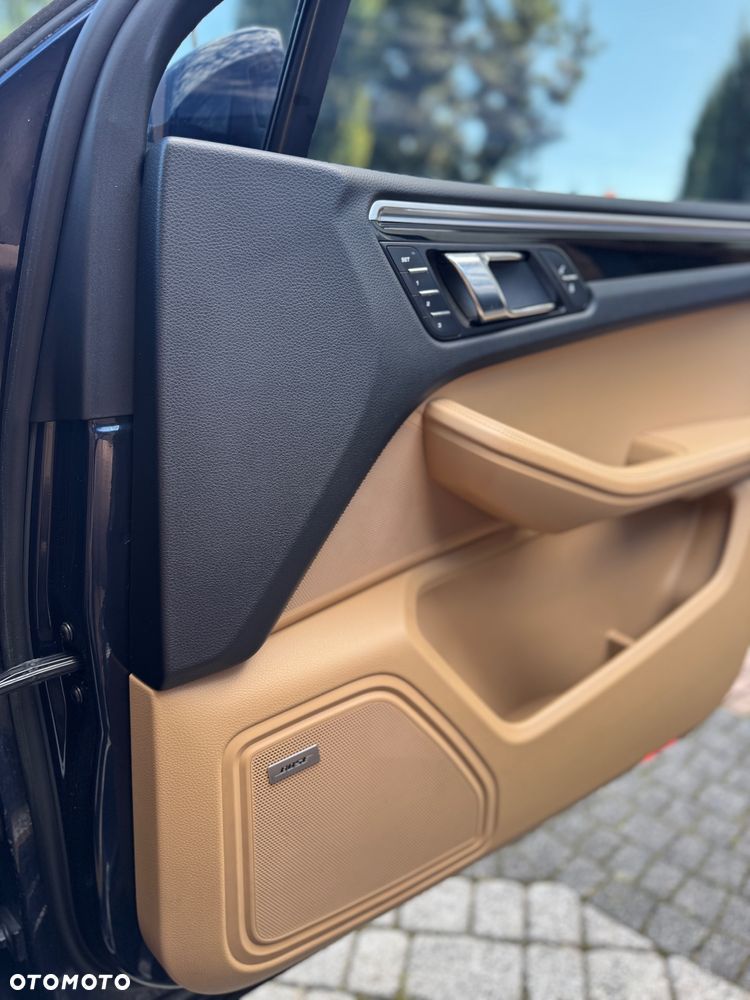 Porsche Macan GTS - 27