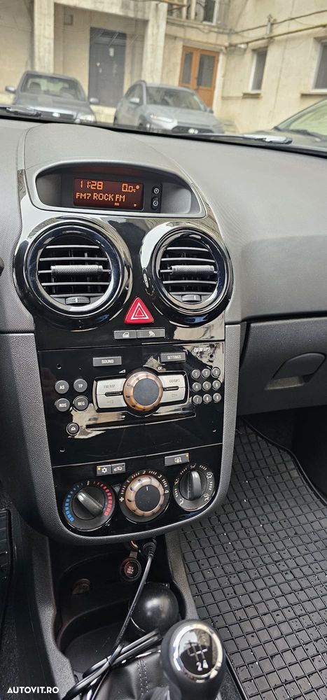 Opel Corsa 1.2 Enjoy - 4