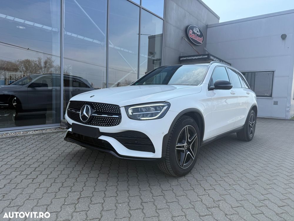 Mercedes-Benz GLC 300 d 4MATIC 9G-TRONIC AMG Line Plus - 9