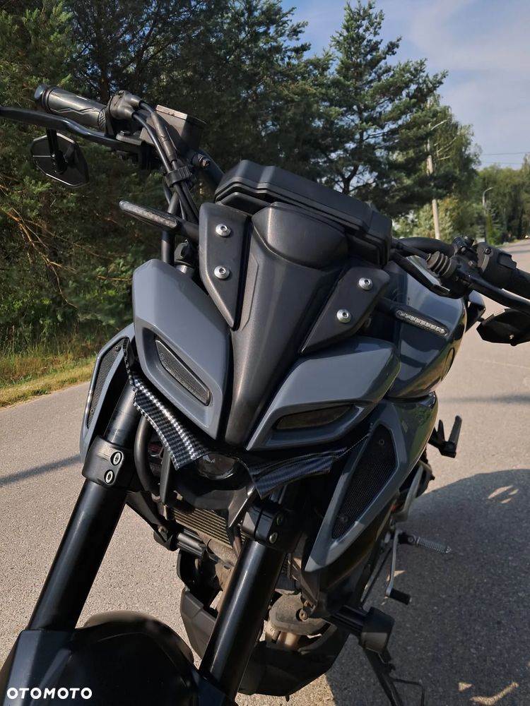 Yamaha MT - 5