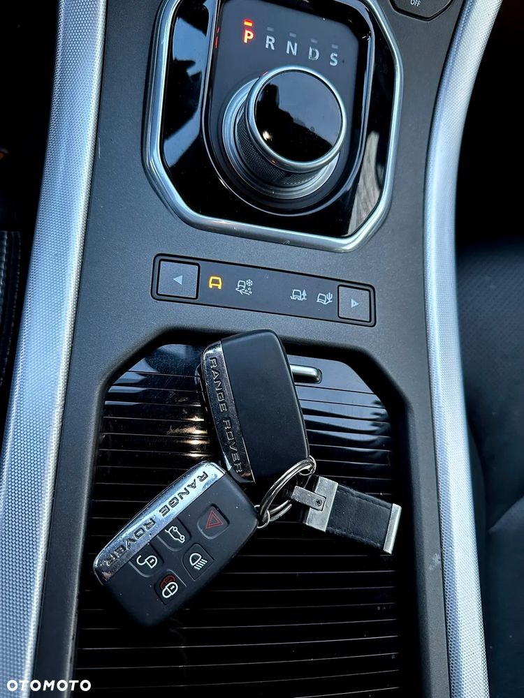 Land Rover Range Rover Evoque - 22