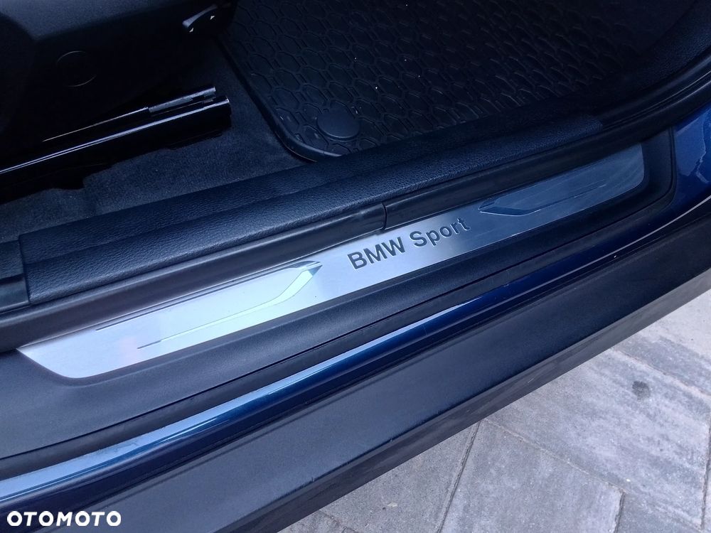 BMW X1 xDrive20d Sport Line - 17