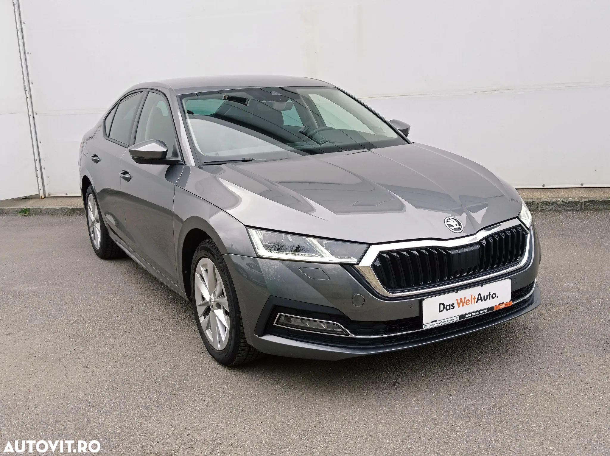 Skoda Octavia 2.0 TDI DSG Style - 1