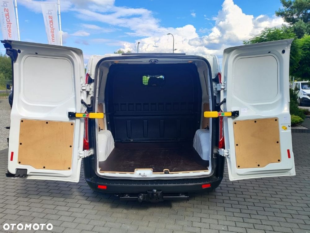 Ford Transit - 25