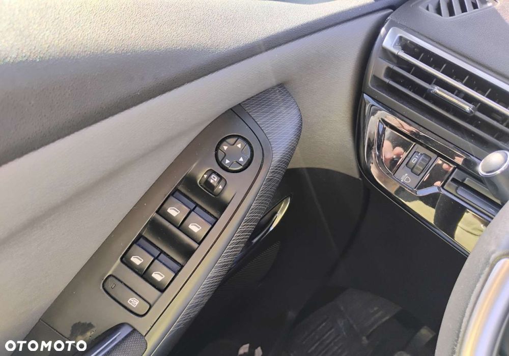 Citroën C4 Picasso - 10